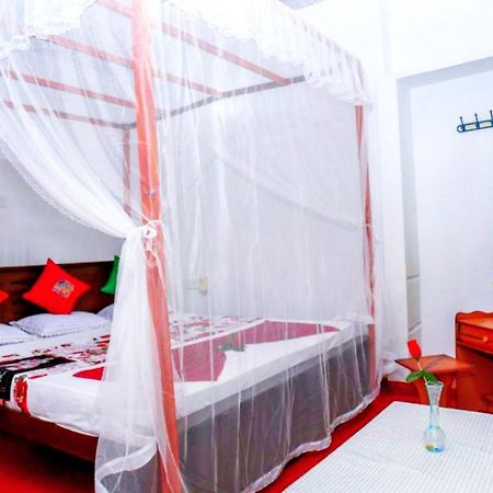 Happy Morning Bliss Bed & Breakfast Mirissa Bagian luar foto