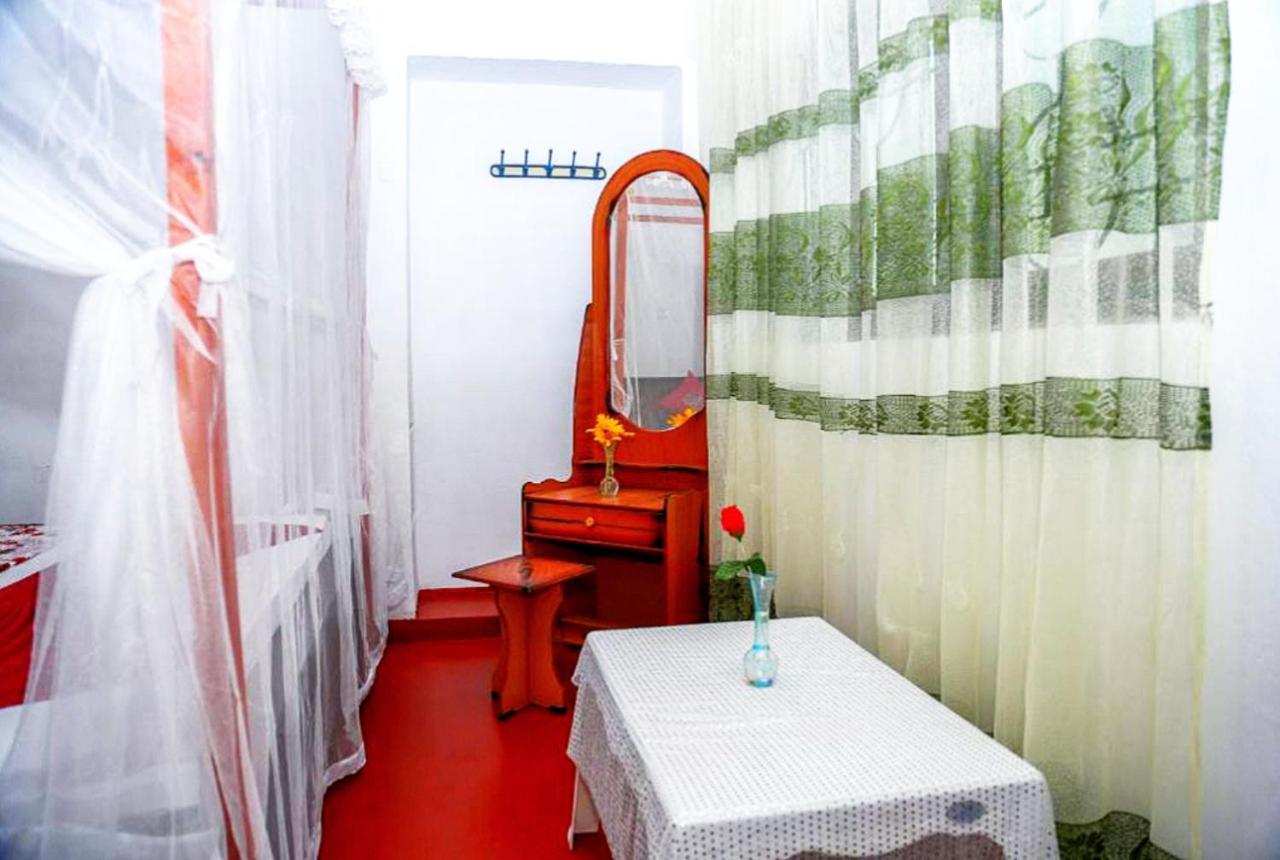 Happy Morning Bliss Bed & Breakfast Mirissa Bagian luar foto