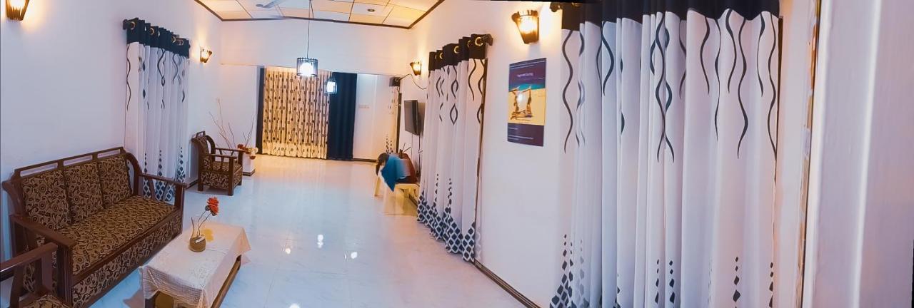 Happy Morning Bliss Bed & Breakfast Mirissa Bagian luar foto