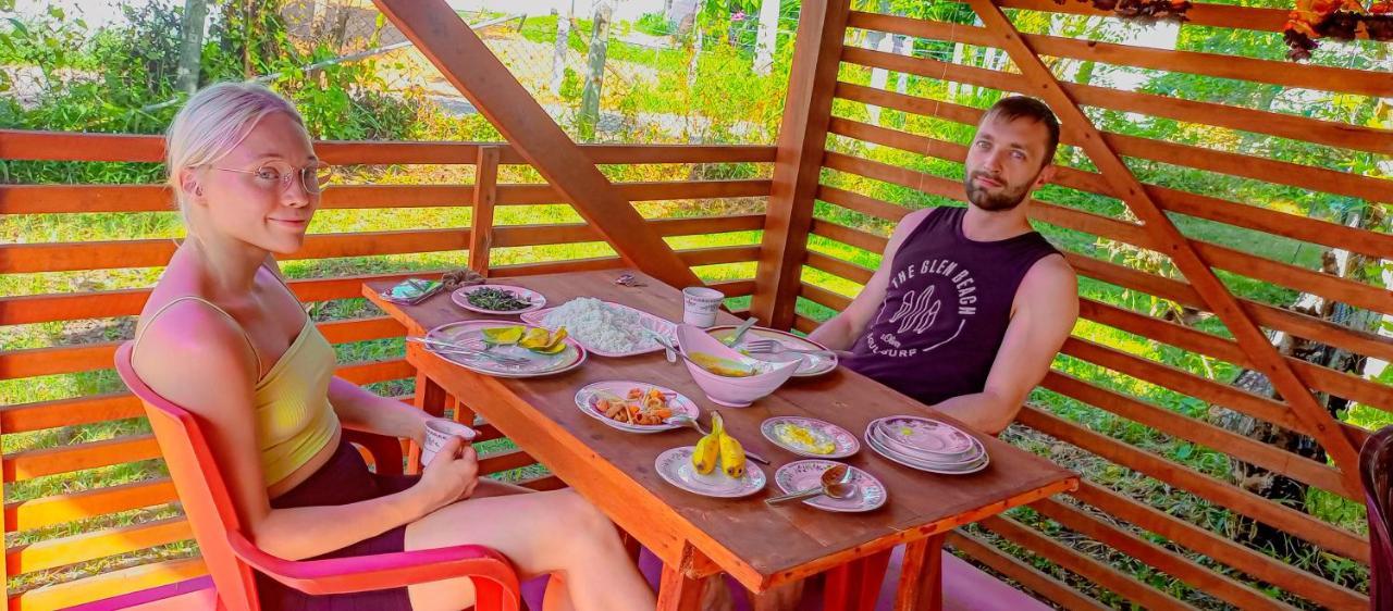 Happy Morning Bliss Bed & Breakfast Mirissa Bagian luar foto