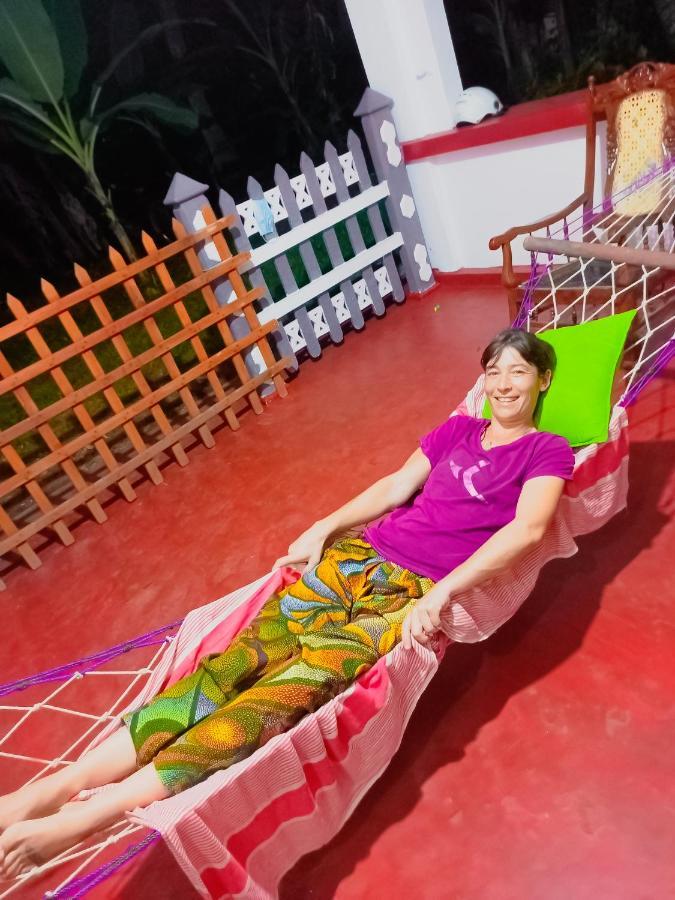Happy Morning Bliss Bed & Breakfast Mirissa Bagian luar foto